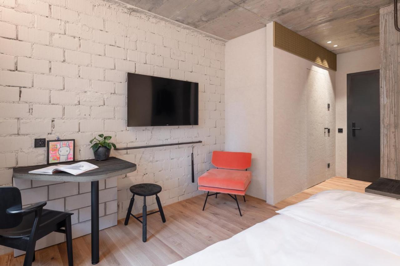 B5 Boutique Hotel (Adults Only) Лугано Экстерьер фото